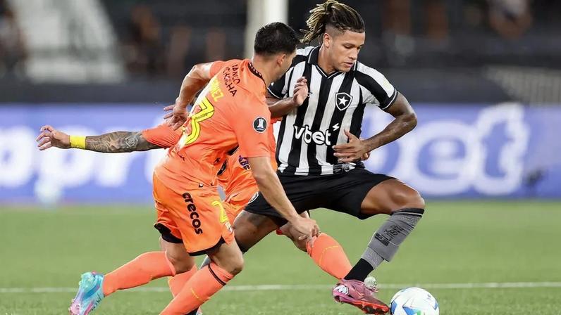 Danilo em ação pelo Botafogo contra o Barcelona-EQU (Foto: Vítor Silva/Botafogo)