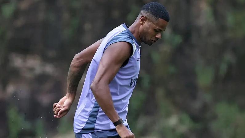 Botafogo anuncia Júnior Santos e Ferraresi em coletiva ao vivo