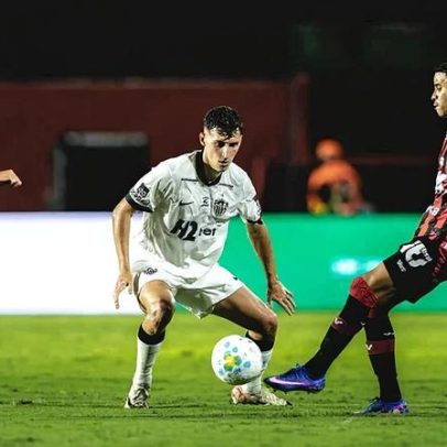 Vitória vence Atlético-MG e sobe na tabela do Brasileirão