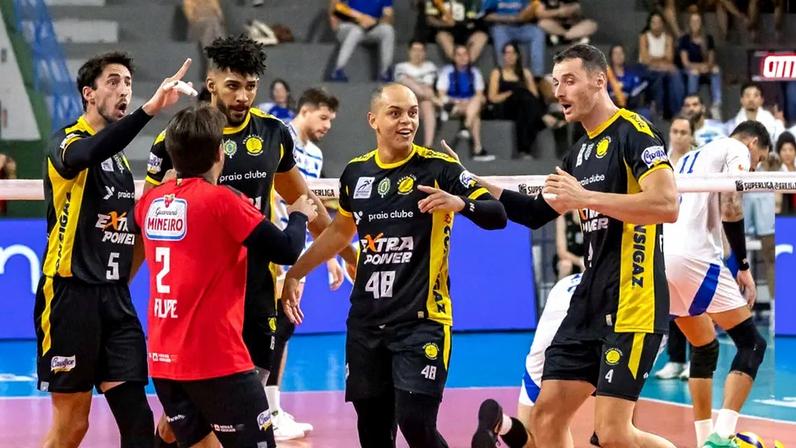 Classificados para os playoffs, Praia e Cruzeiro se enfrentaram em rodada atrasada da Superliga (Foto: Bruno Cunha/Praia Clube)