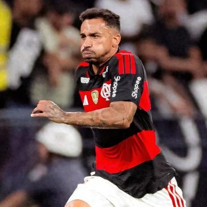 Danilo julga lance polêmico em Corinthians x Flamengo, citando regra