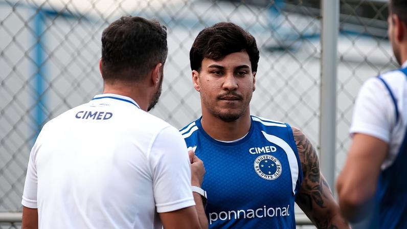 Artur Jorge e Kaio Jorge em treino do Cruzeiro — Foto: Gustavo Martins/ Cruzeiro