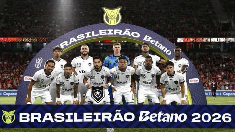 Time do Botafogo antes de enfrentar o Athletico-PR — Foto: Vitor Silva/Botafogo