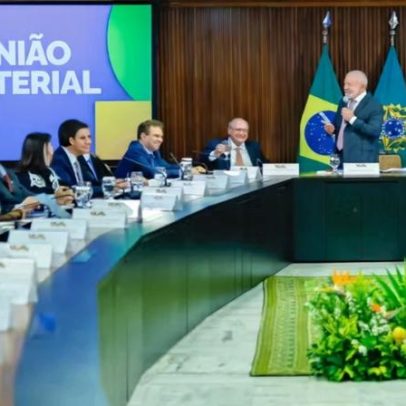 Lula anuncia Alckmin como vice e faz discurso de candidato
