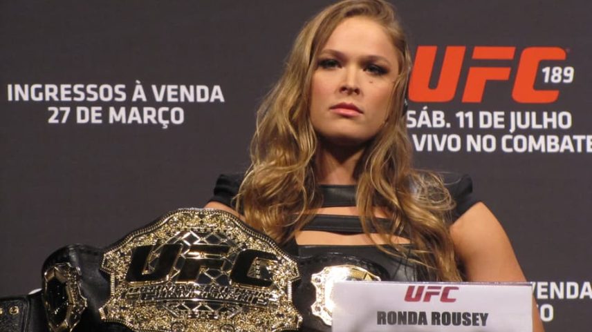 Ronda Rousey em coletiva do UFC 189 (Foto: Luis Fernando Coutinho/Lance!)