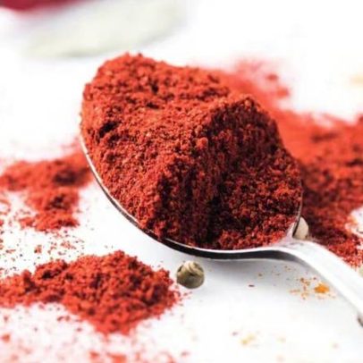 Páprica e colorau: diferenças e usos na culinária