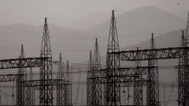 A empresa pretende tornar mais barato o fornecimento às usinas quando o sistema estiver sob pressão e equilibrar a geração renovável intermitente (Foto: Peter Millard/Bloomberg)