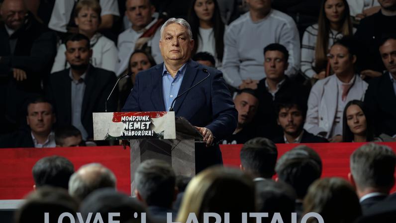 Orban mobiliza apoiadores online para desafio eleitoral na Hungria