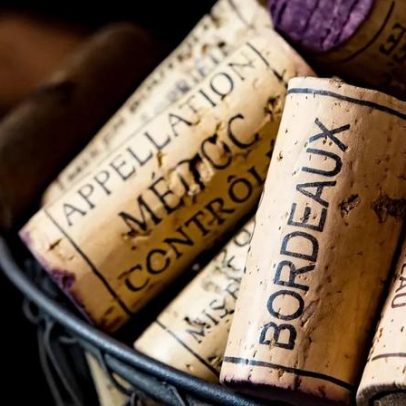 Vinícola de Bordeaux anuncia revolução com vinhos branco, sem álcool e tinto leve