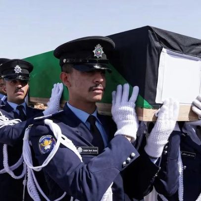 Kuwait lamenta a morte de dois oficiais em meio à guerra envolvendo o Irã