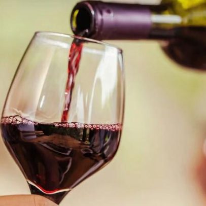 Vinho é foco de estudo sobre risco cardiovascular
