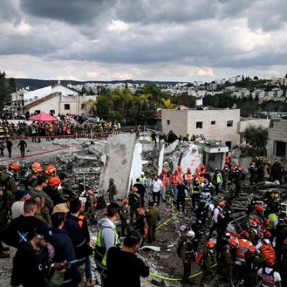 Seis mortos em ataque com foguete a Beit Shemesh diz serviço de ambulâncias