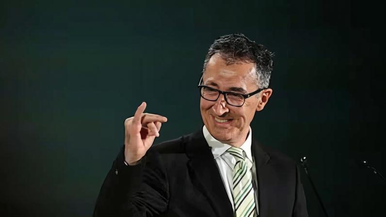 Cem Özdemir, filho de imigrantes, liderará a Alemanha mais próspera