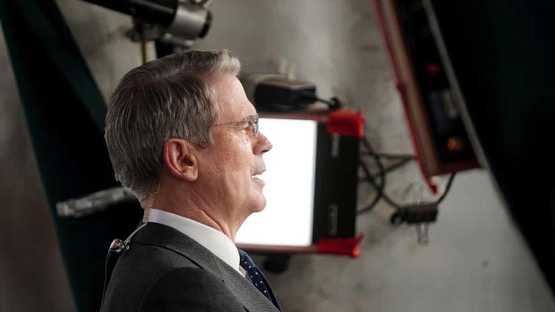 EUA aprovam passagem de alguns navios pelo Estreito de Hormuz, diz Bessent