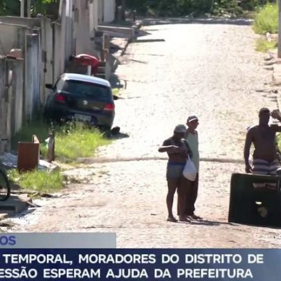 Travessão, Campos (RJ), moradores aguardam auxílio da prefeitura após temporal
