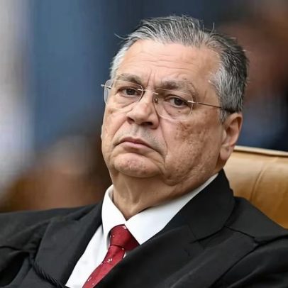Dino aponta falhas de transparência em emendas PIX para fundação Lagoinha