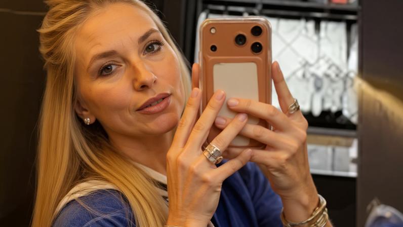 Nem Gucci, nem Chanel: Virgínia usa blusa de grife internacional avaliada em R$ 8,5 mil para ver Vini Jr. em Real Madrid x Getafe; aos detalhes do look!