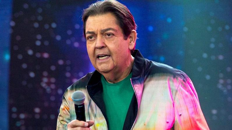 Faustão enfrenta disputa judicial envolvendo cobrança de milhões contra a emissora