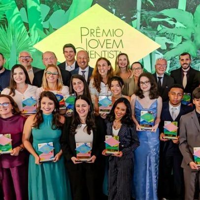 Instituições federais recebem Prêmio Jovem Cientista