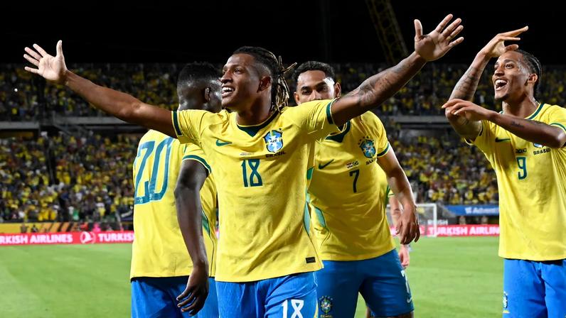 Brasil vence Croácia no último amistoso antes da lista da Copa