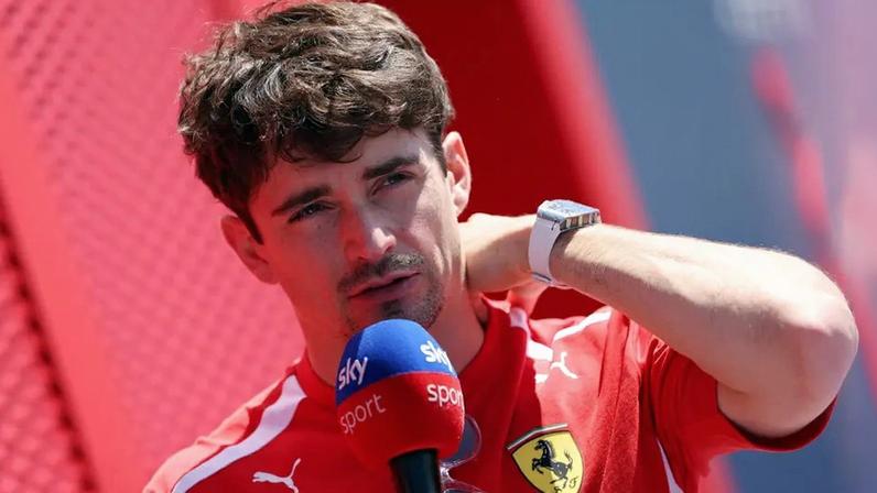 Charles Leclerc durante treino livre no GP da Austrália (Foto: Martin KEEP / AFP)