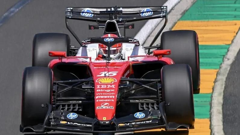 Charles Leclerc é líder de treino livre da F1 2026, no GP da Austrália (Foto: William West/ AFP)