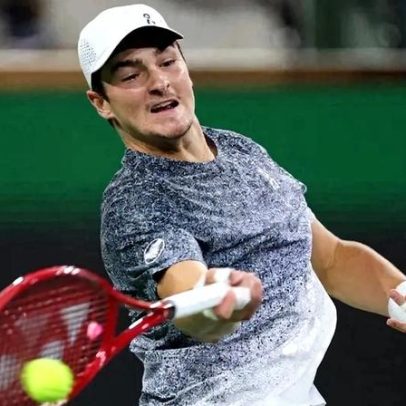 João Fonseca é eliminado por Sinner em Indian Wells após perder set points