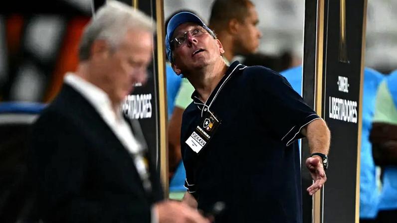 John Textor comanda a SAF do Botafogo (Foto: Pablo Porciuncula/AFP)