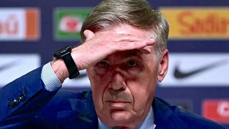 Carlo Ancelotti durante convocação da Seleção Brasileira (Foto: Pablo PORCIUNCULA / AFP)