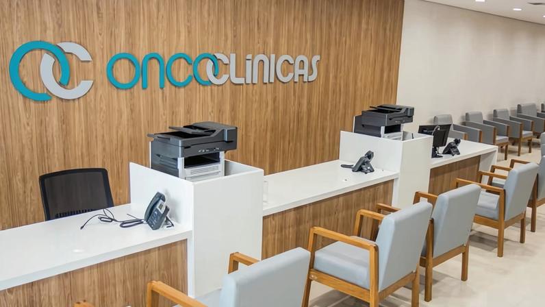 Com dívida bruta de R$ 4,8 bilhões, Oncoclínicas opera mais de 140 unidades no Brasil e CEO afirma não precisar de novos investimentos para crescer.