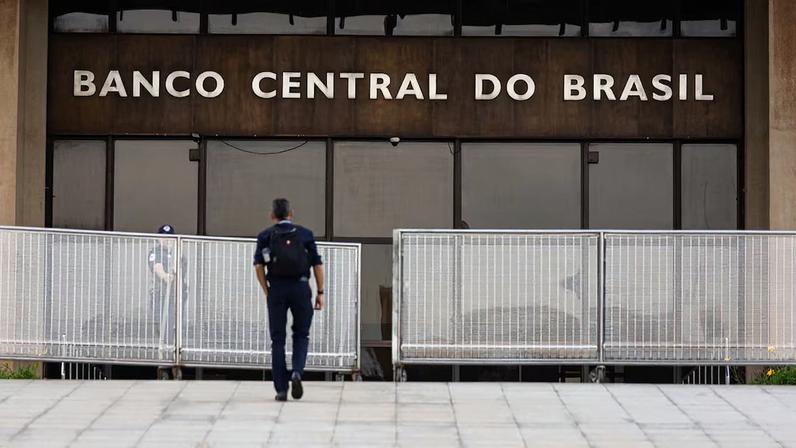 Banco Central cortou sua taxa básica de juros em 0,25 ponto percentual, na primeira redução desde 2024 (Foto: Arthur Menescal/Bloomberg)