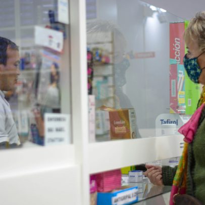 Reino Unido enfrenta semanas de escassez de medicamentos por guerra no Irã