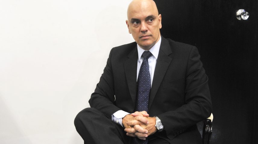 Moraes limita articulação política de Bolsonaro no início da corrida eleitoral