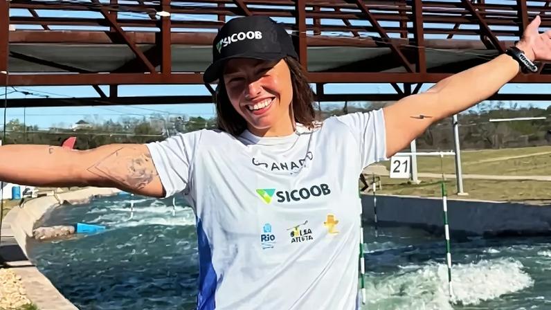 Ana Sátila ganhou dois ouros no dia do seu aniversário (Foto CBCa)