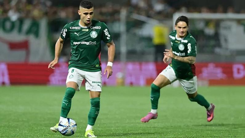 Andreas Pereira conduz a bola em Palmeiras x Novorizontino (Foto: Eduardo Carmim/Photo Premium/Gazeta Press)