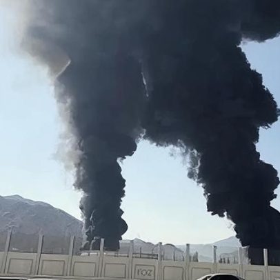 Emirados Árabes Unidos e Kuwait interceptam drones e mísseis iranianos