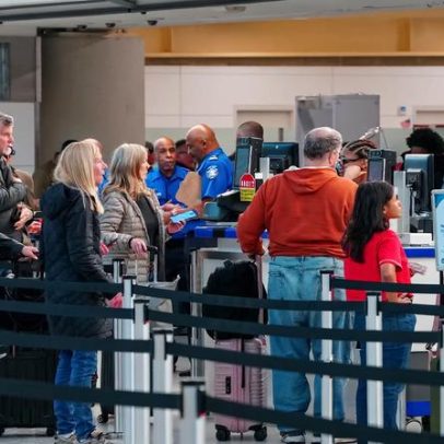 EUA podem ser obrigados a fechar aeroportos por impasse de financiamento