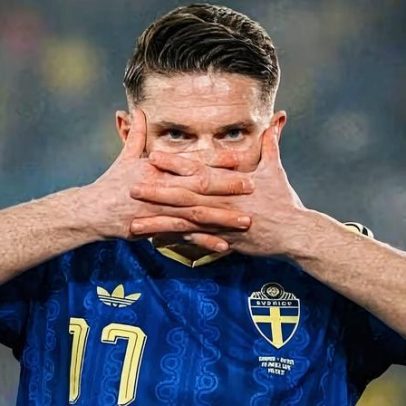 Gyökeres faz hat-trick e Suécia avança à final da repescagem europeia