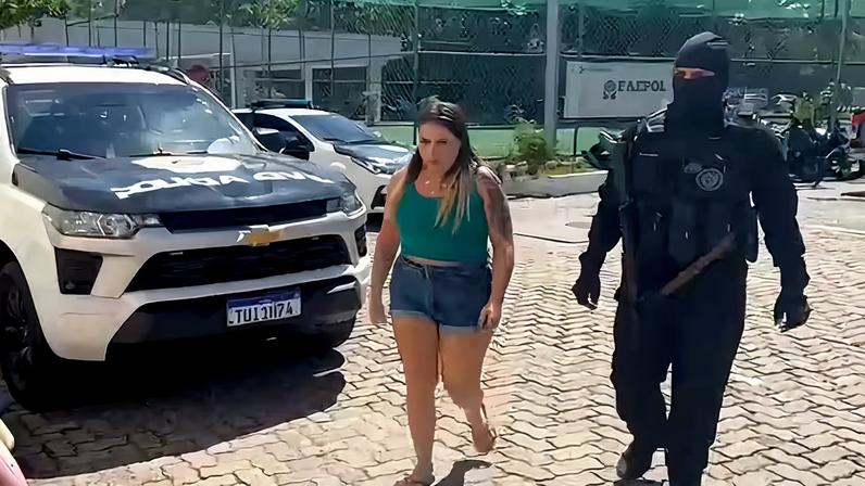 Mulher foi detida em condomínio residencial em Jardim Guandu, área dominada pela milícia