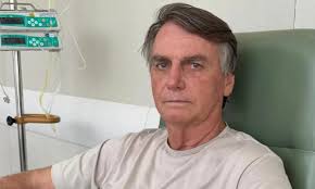 Bolsonaro deixa a UTI após infecção pulmonar; ex-presidente já foi hospitalizado 7 vezes desde agosto