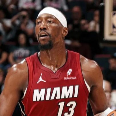 Michael Jordan manda mensagem a Bam Adebayo após marcar