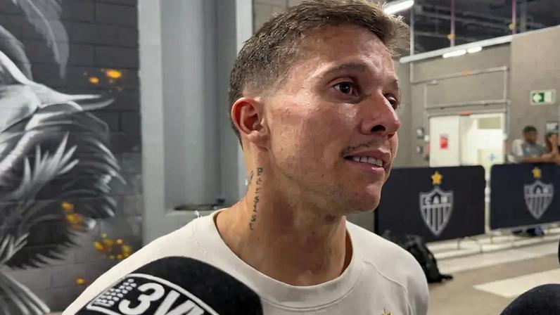 Bernard analisa adaptação ao estilo Dominguez e compara com Sampaoli