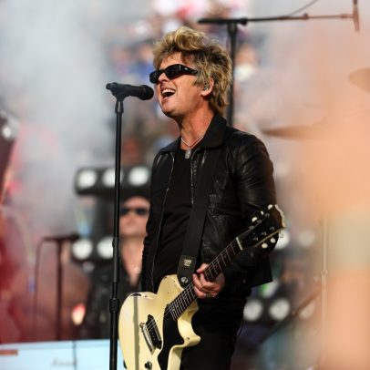 Billie Joe Armstrong canta Ozzy Osbourne e David Bowie em show Coverups