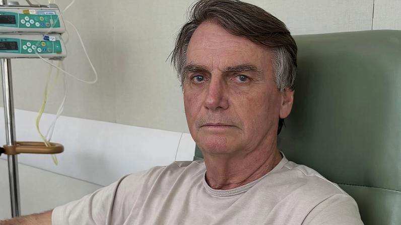 Bolsonaro foi diagnosticado com broncopneumonia bacteriana bilateral; irá cumprir prisão domiciliar temporária para tratamento em ambiente familiar