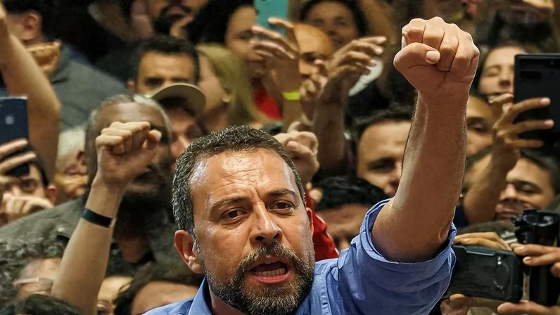 O ministro-chefe da Secretaria da Presidência da República, Guilherme Boulos. (Foto: Isaac Fontana / Efe)