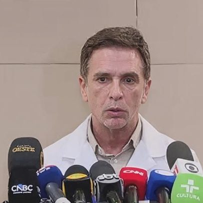 Bolsonaro deixa UTI e é transferido para quarto em Brasília, diz médico