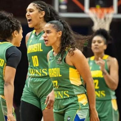 Brasil vira sobre Mali e segue vivo na luta pela vaga no Mundial