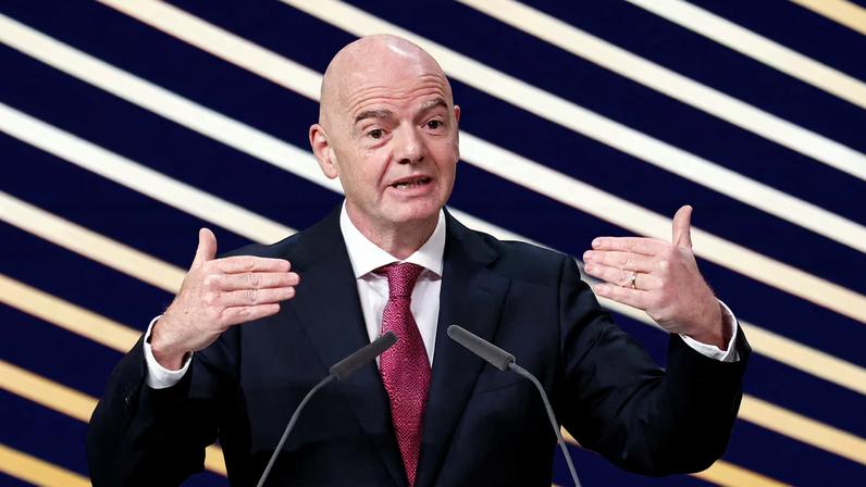 Presidente da Fifa promete apoio ao Irã na Copa do Mundo