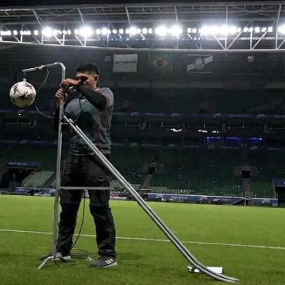 Debate sobre gramado sintético envolve Flamengo e Palmeiras