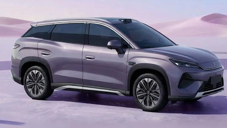 BYD Song Ultra EV tem sistema de recarga ultrarrápida